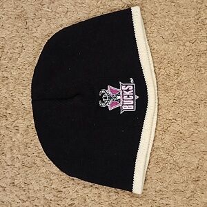 NBA Milwaukee Bucks Basketball Beanie Hat. One Size